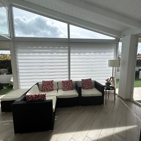 Ferienwohnung Attico Jasmin Quartu SantʼElena Exterior foto