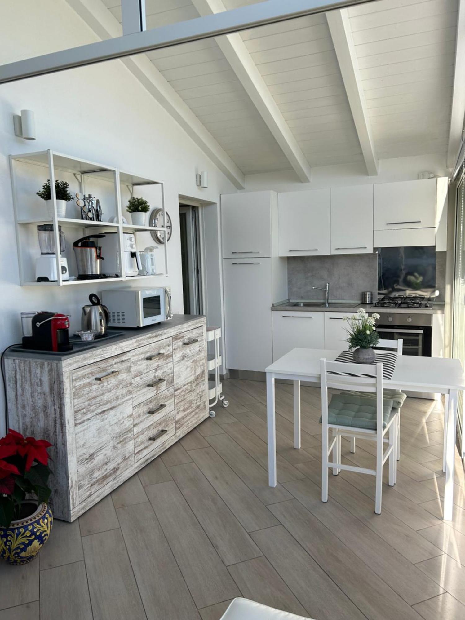 Ferienwohnung Attico Jasmin Quartu SantʼElena Exterior foto