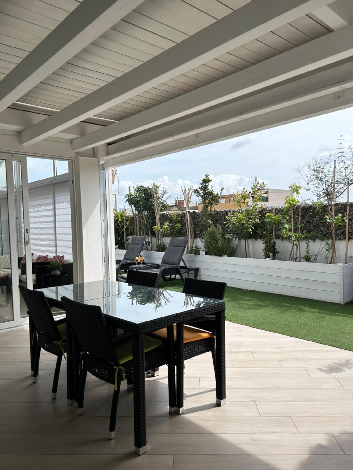 Ferienwohnung Attico Jasmin Quartu SantʼElena Exterior foto