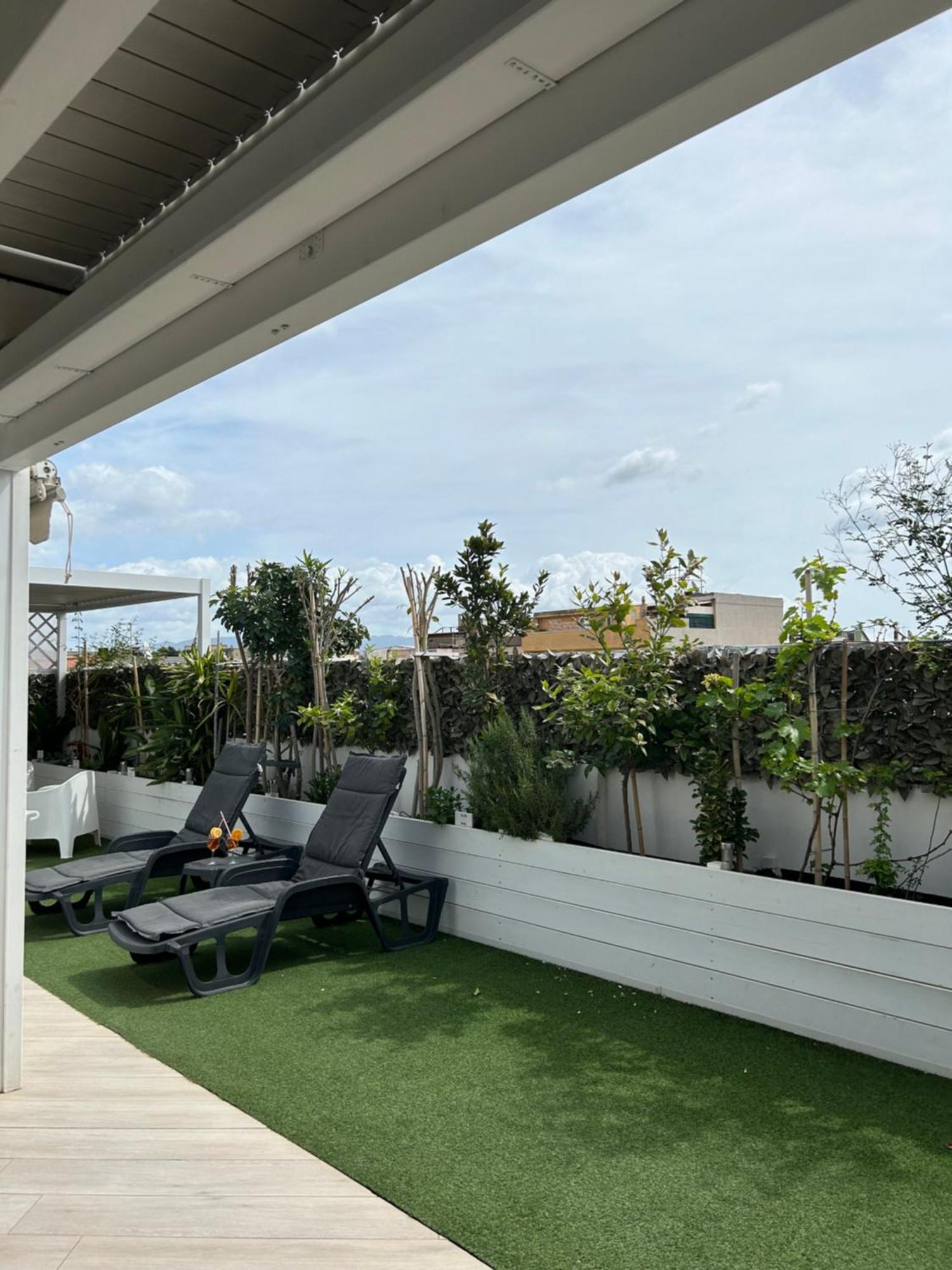 Ferienwohnung Attico Jasmin Quartu SantʼElena Exterior foto